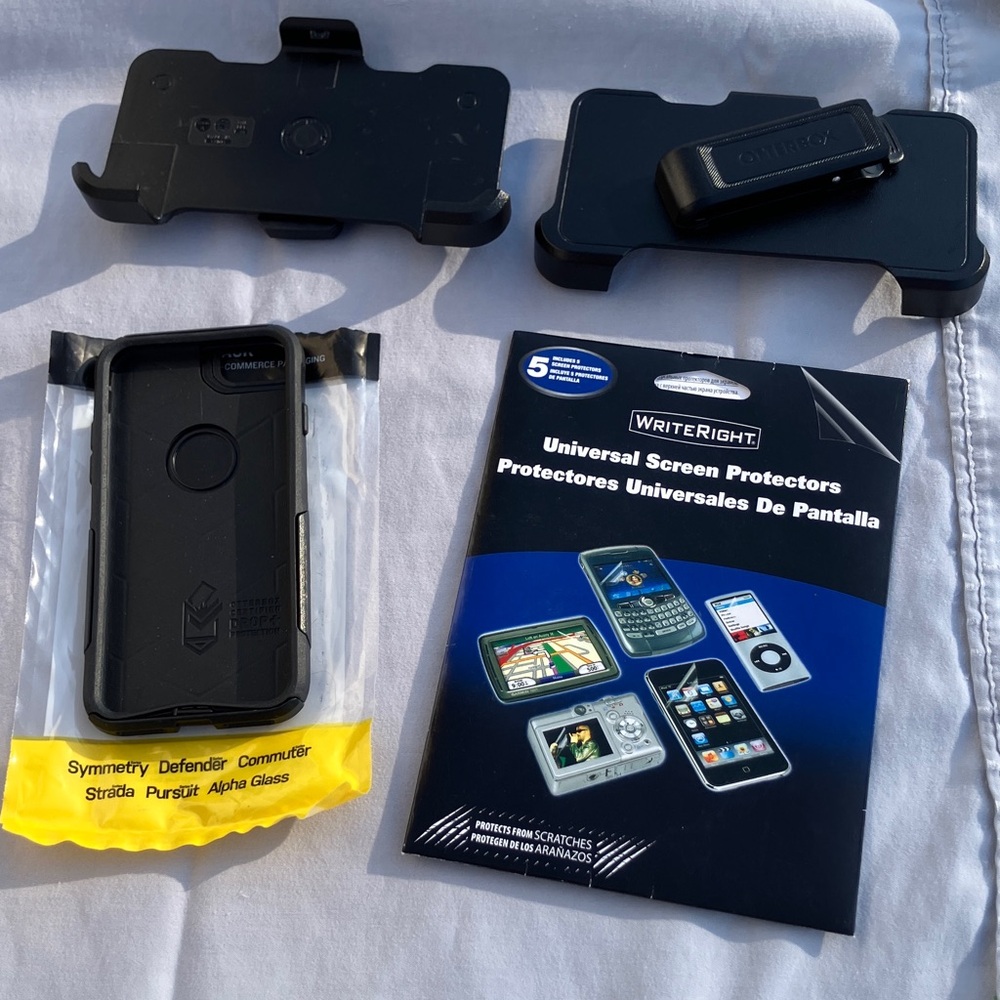 OtterBox Commuter Black IPhone 7/8/SE Case, 4 Screen Protectors, 2 Holders